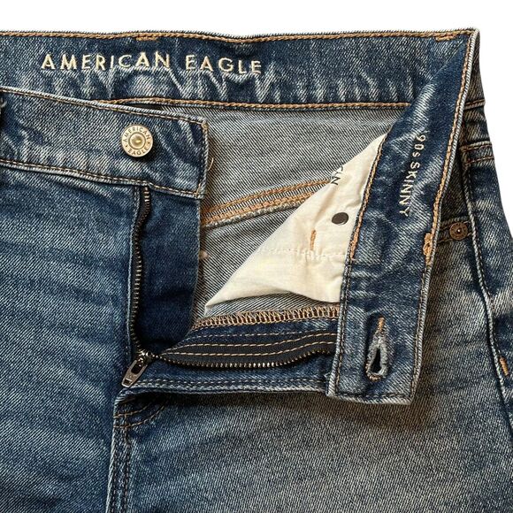 American Eagle 90s Skinny Ripped Destructed Stretch Jeans Size 4 - Picture 6 of 10
